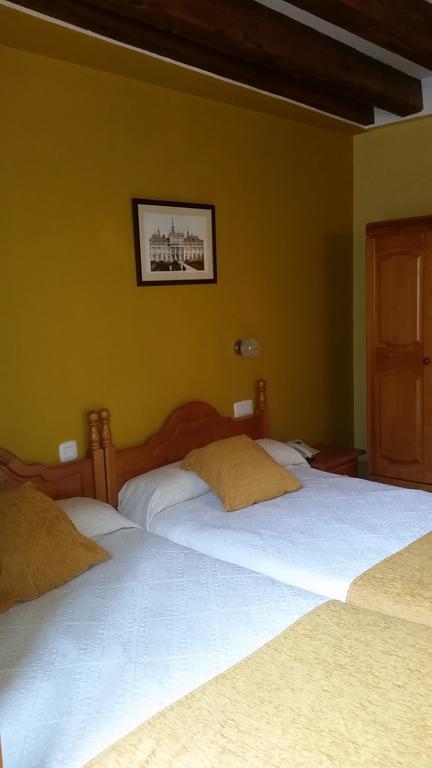 San Miguel Hotel เซโกเวีย ภายนอก รูปภาพ